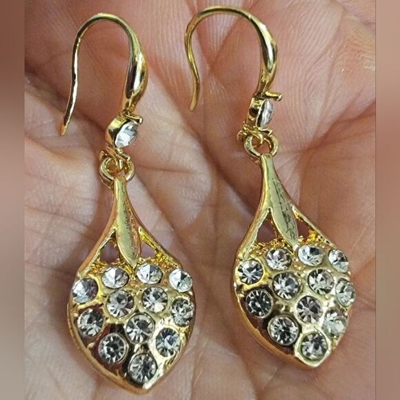 #925Sterling Gold Plated Crystal Accents + Faux Pearl Ear Dangle Drop Earrings - Picture 2 of 8